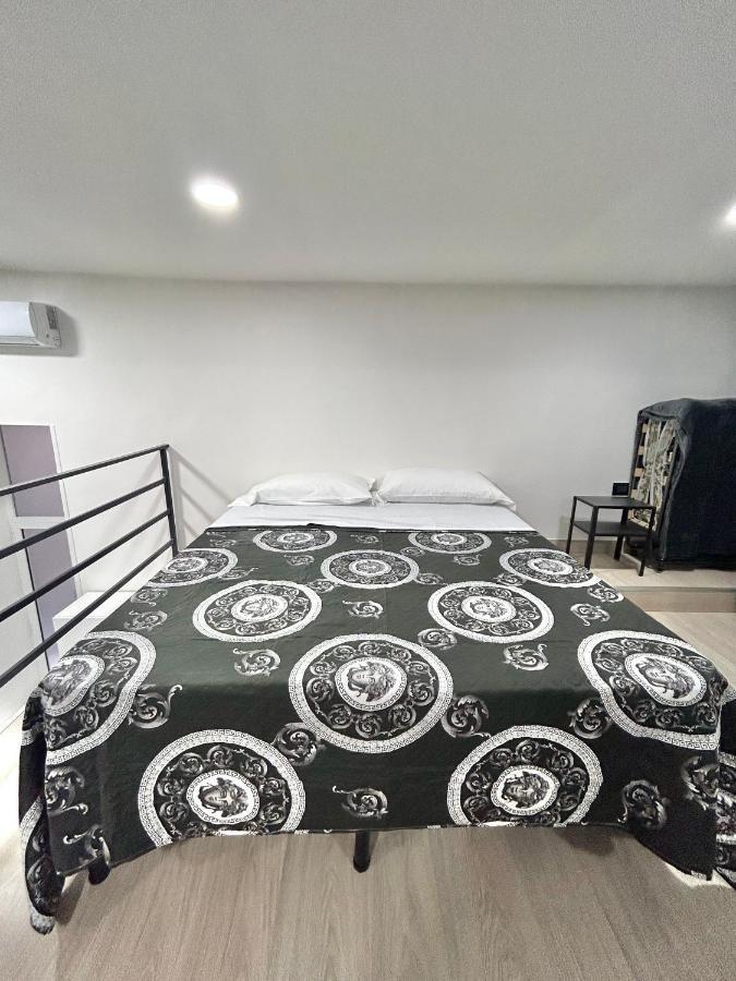 Luxury Home Valentino Наполи Екстериор снимка