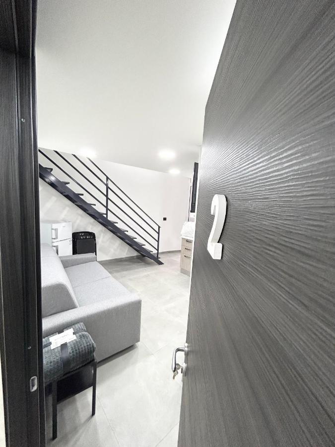 Luxury Home Valentino Наполи Екстериор снимка